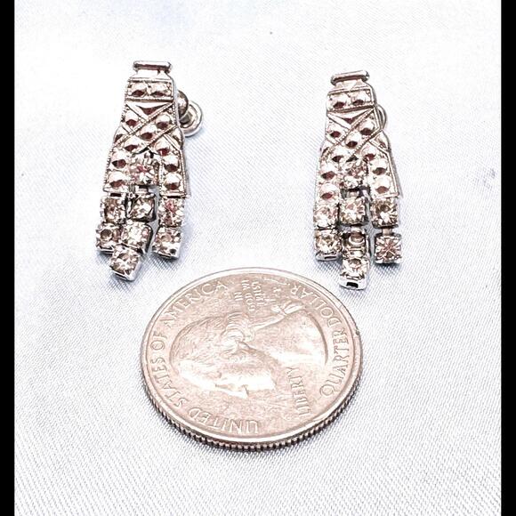VINTAGE SIGNED PHYLLIS STERLING SILVER RHINESTONE HUGGIE SCREW BACK EARRINGS - Picture 3 of 5